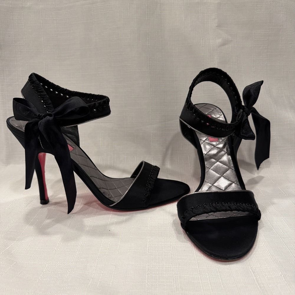 Betsey Johnson Black Satin Heels Stilettos Ankle Strap Bow Sz. 9.5 M Silver Trim